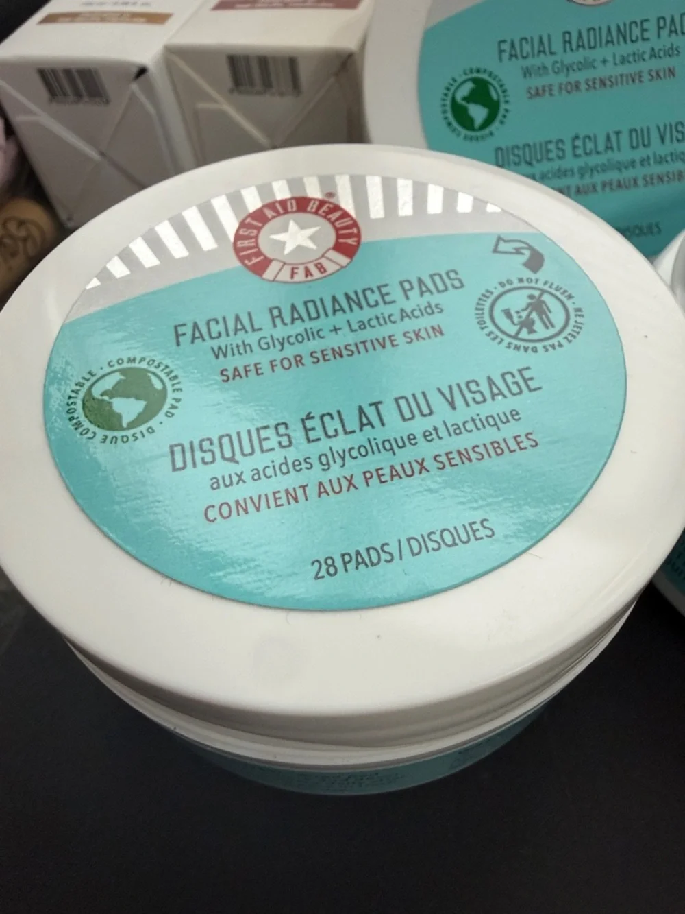 *NEW*28pads*First Aid Beauty* Radiance Pads with Glycolic + Lactic Acids